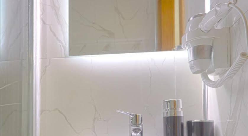 Kartal Palace Taksim Square Family Hotel 이스탄불 외부 사진